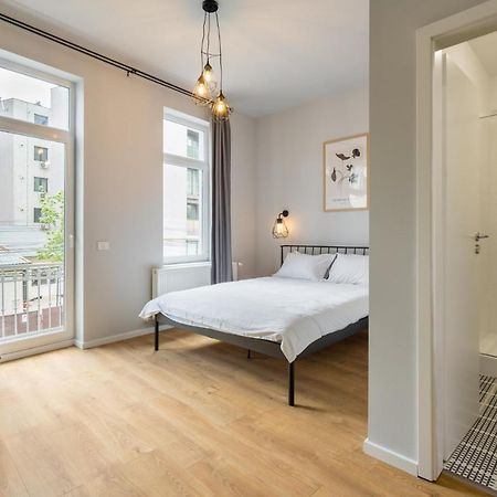 Cute Central Apartments In Villa Бухарест Экстерьер фото