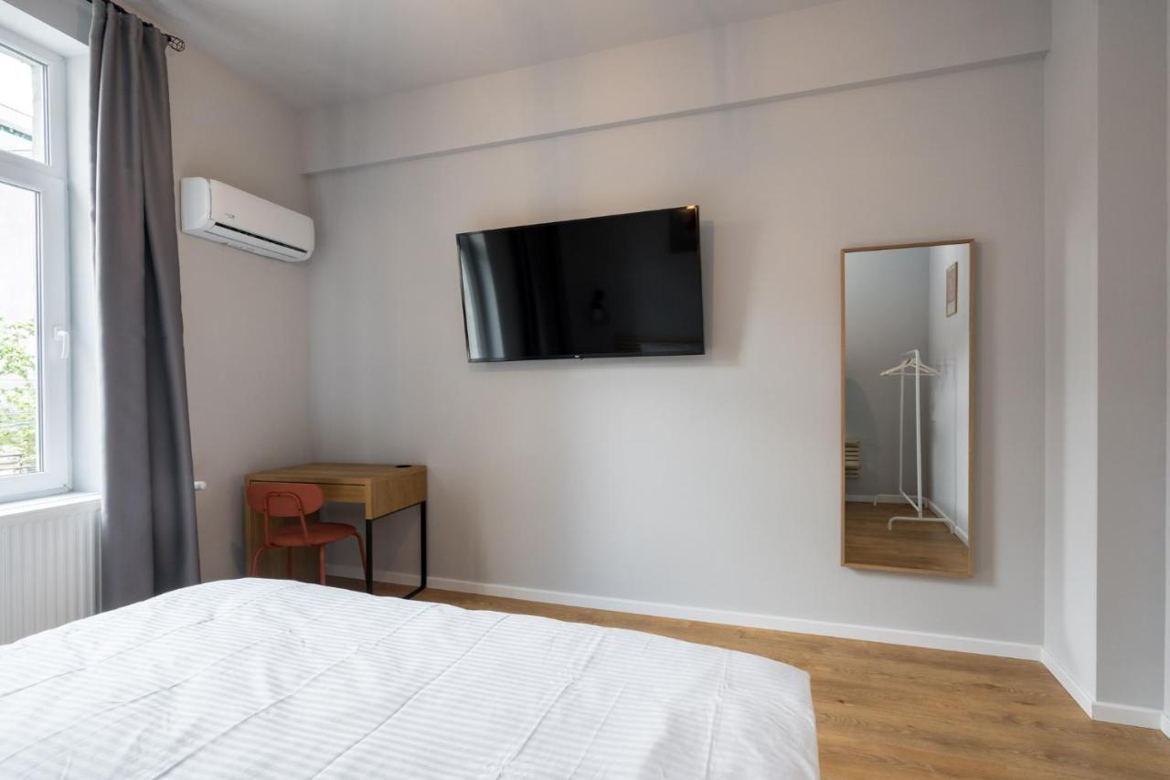 Cute Central Apartments In Villa Бухарест Экстерьер фото